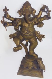 象鼻財神佛像